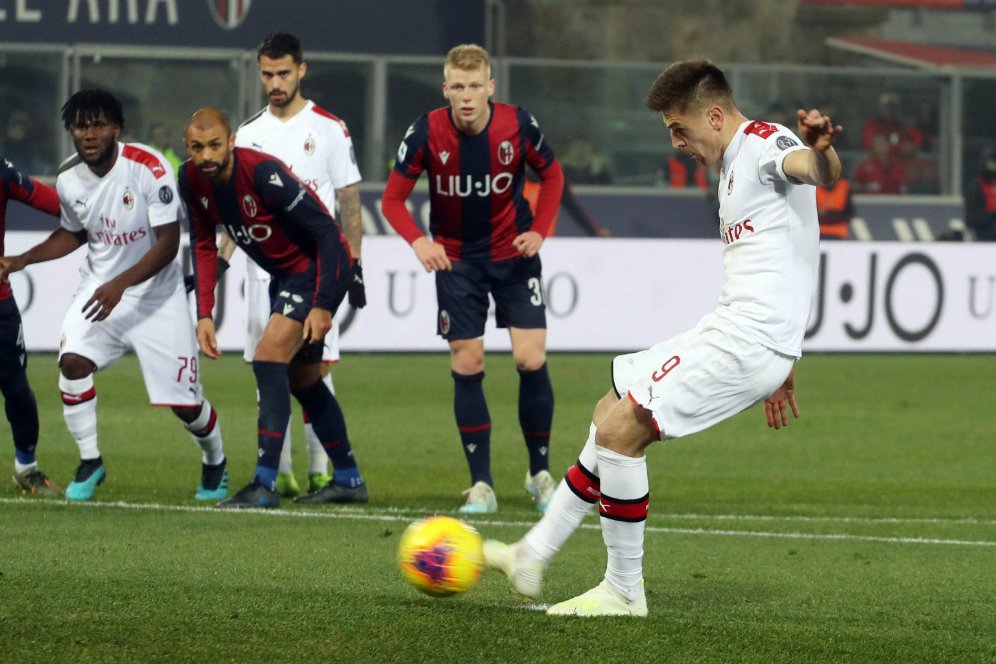 Rapor Apik Piatek dan Hernandez di Laga Bologna vs AC Milan