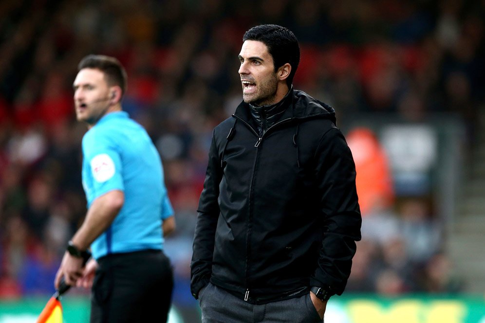 Mikel Arteta Waspadai Permainan 'Cerdas' Burnley