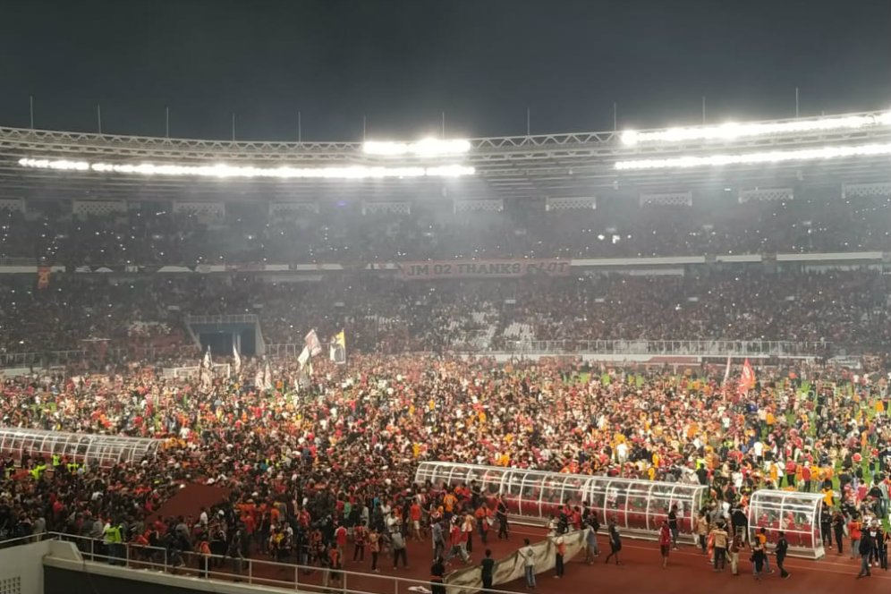 Serba-Serbi Perpisahan Bambang Pamungkas, dari Guard of Honour hingga Pitch Invasion