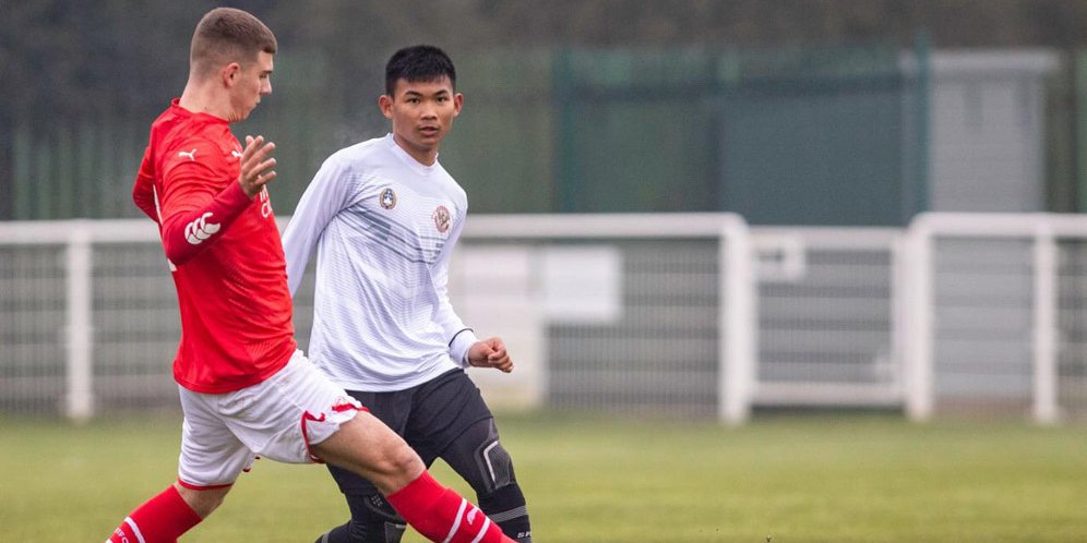 Kesan Bek Garuda Select Rayakan Hari Natal di Inggris