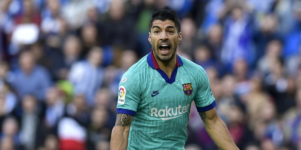 Striker Barcelona, Luis Suarez (c) AP Photo