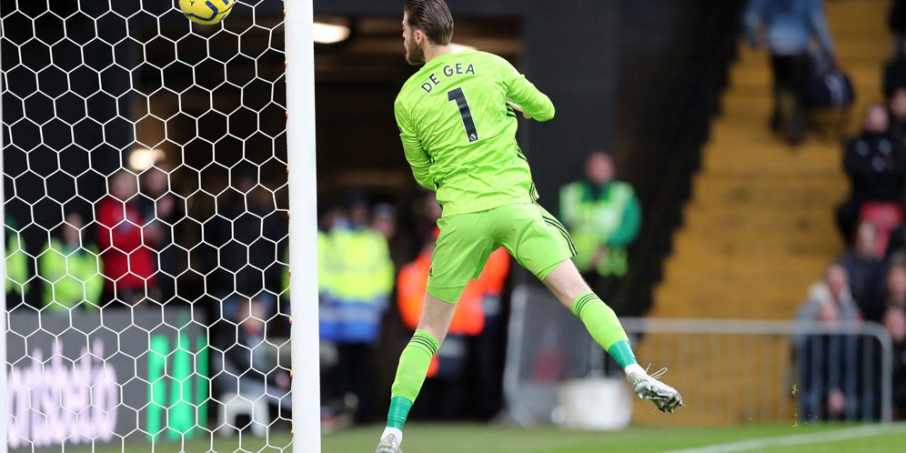 Momen blunder David De Gea pada laga Watford vs Manchester United di Premier League. (c) AP Photo