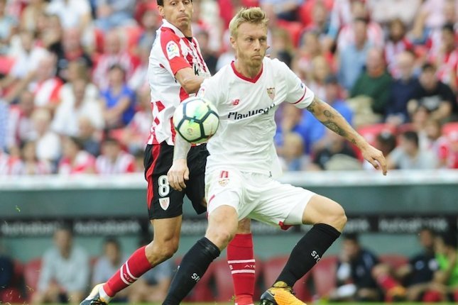 Simon Kjaer (c) Sevillafc.es