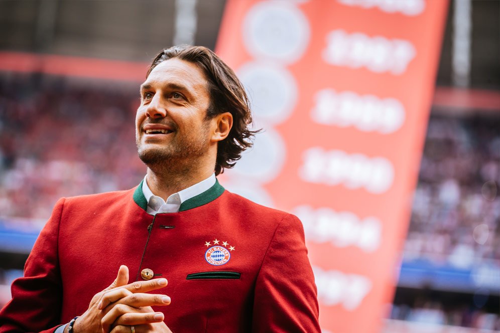 Mengenal Luca Toni, Si Nomor 9 Sejati dari Italia