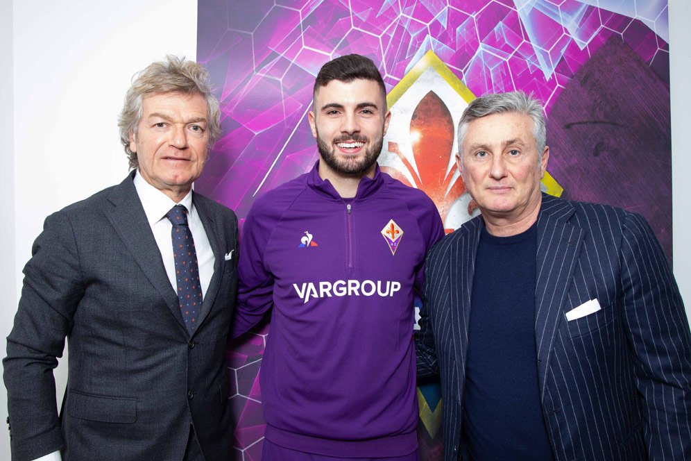 Patrick Cutrone Positif Terjangkit Virus Corona