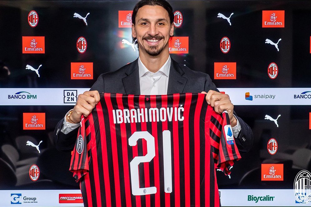 Resmi Gabung AC Milan, Zlatan Ibrahimovic Kenakan Nomor 21