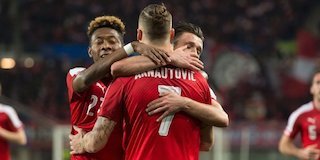 Timnas Austria merayakan gol yang dicetak Marco Arnautovic (c) UEFA