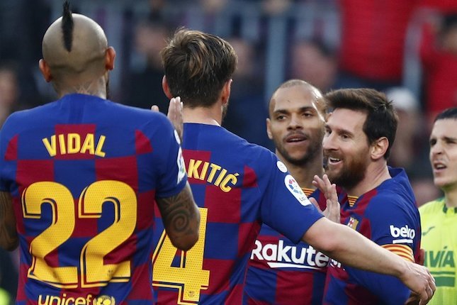 Skuat Barcelona merayakan gol Lionel Messi ke gawang Eibar (c) AP Photo
