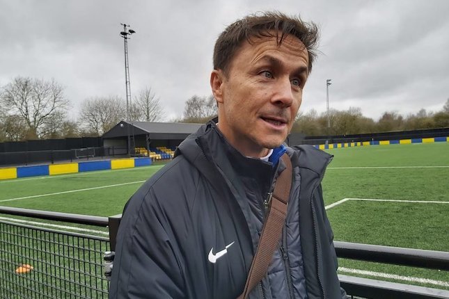 Peran Dennis Wise