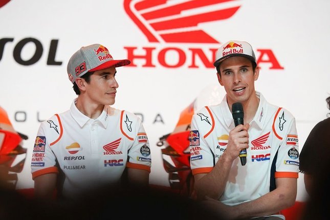 Marc Marquez dan Alex Marquez saat membela Repsol Honda di MotoGP 2020 (c) Box Repsol