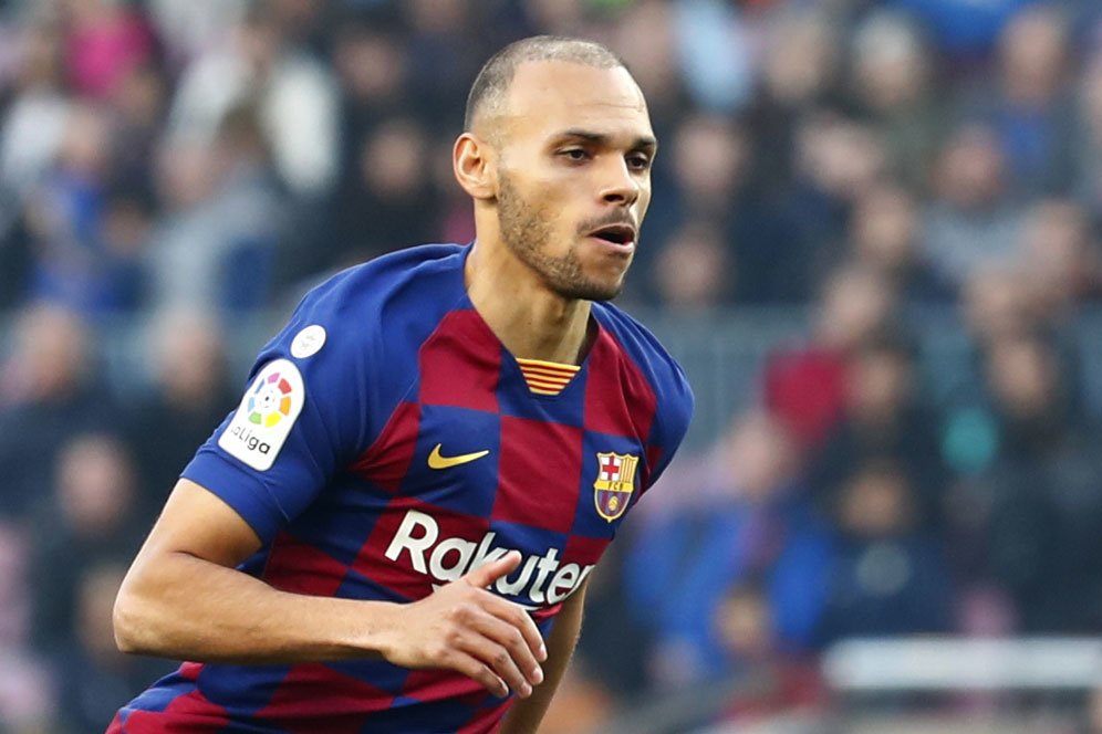 Bahagia, Braithwaite Abaikan Rumor Kepergiannya dari Barcelona