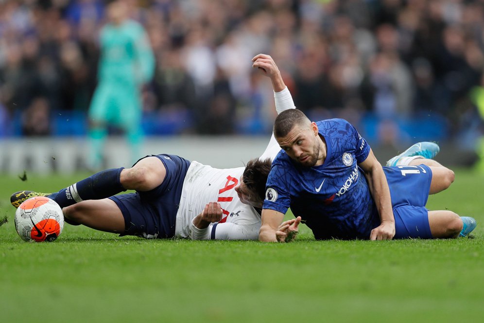 Blunder VAR, Lo Celso Lolos dari Hukuman Kartu Merah Meski Langgar Keras Azpilicueta