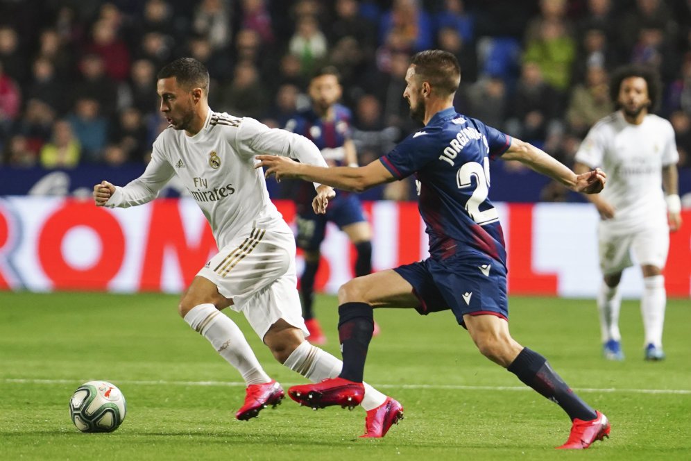 Eden Hazard Mengenang Gol Terbaiknya Bersama Chelsea di Liga Champions