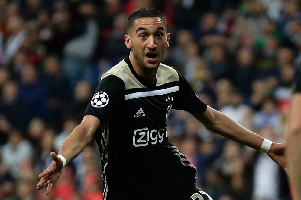 Tangis Haru Membasahi Pipi Hakim Ziyech Saat Berpisah dengan Ajax Amsterdam