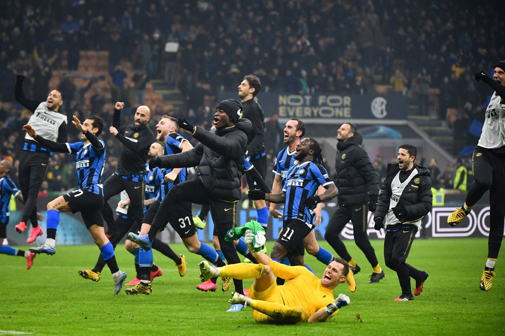 Inter Menang, Sekarang Kota Milan Berwarna Biru