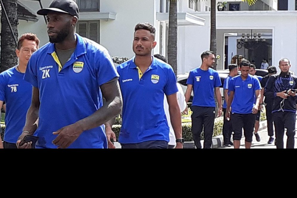 Latihan Persib Bandung Ambyar Setelah 30 Menit, Ada Apa?