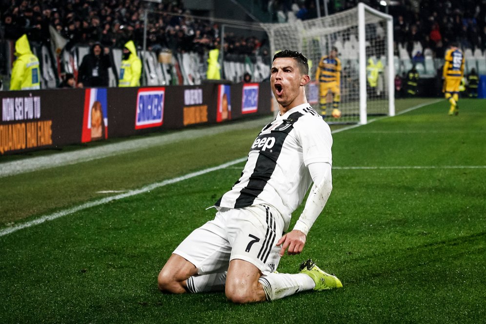 Mengintip Gaya Liburan Mewah ala Cristiano Ronaldo, Mau Coba? Mengintip Gaya Liburan Mewah ala Cristiano Ronaldo, Mau Coba?