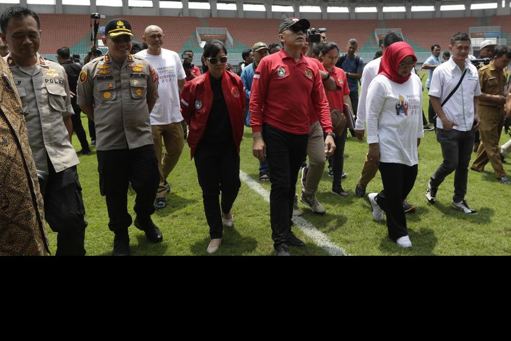 Ketua PSSI Inspeksi Kesiapan Stadion Pakansari untuk Piala Dunia U-20