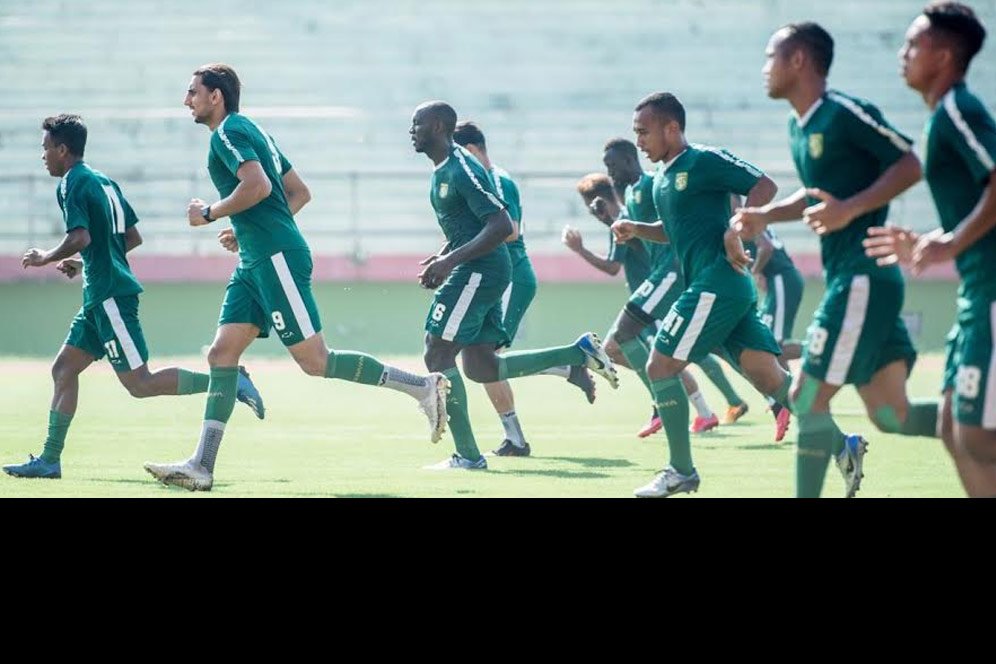 Tidak Ada Tugas Tambahan Bagi Pemain Persebaya Meski Libur Diperpanjang