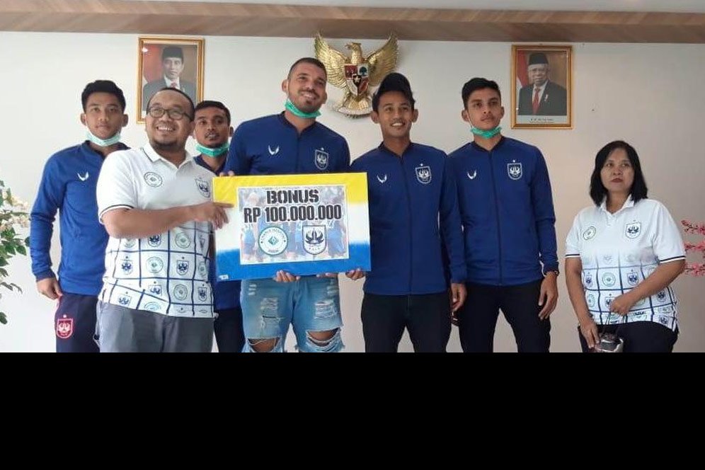 Para Pemain PSIS Terima Bonus Rp100 Juta dari Sponsor