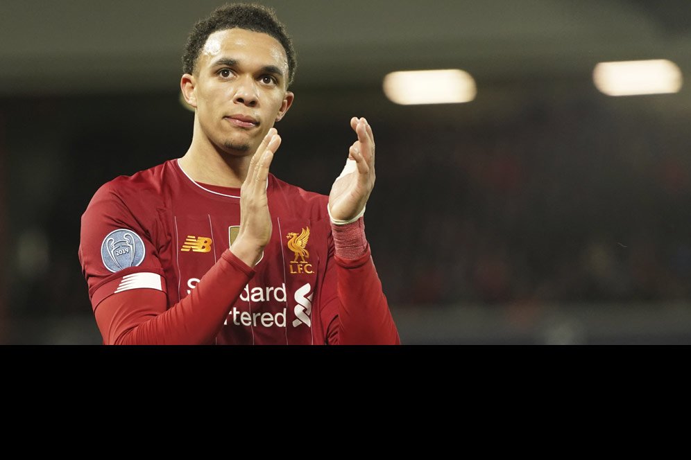 Rekor 13 Assists, Trent Alexander-Arnold Raih PFA Young Player of the Year 2020