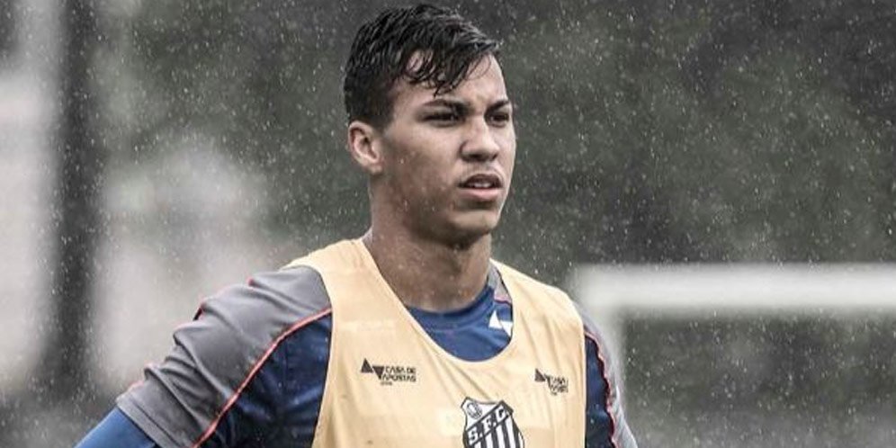 Inter Disarankan Rekrut Wonderkid dari Santos Ini, Angkut Gak Nih?