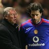 Lihat Ruud van Nistelrooy Bawa Jersey Man City, Sir Alex Ferguson: Jangan Main untuk MU Lagi!