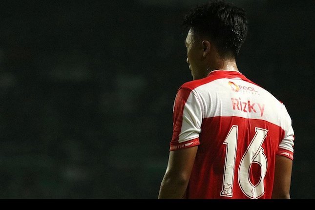 Bek Kanan: Rizky Dwi Febrianto