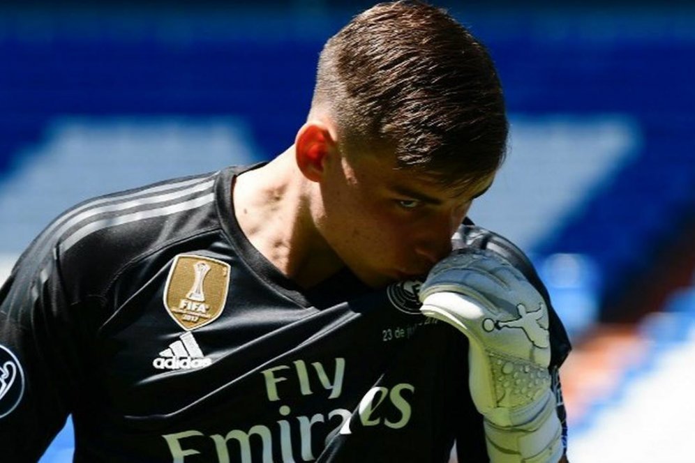 Bantah Tinggalkan Madrid, Lunin Justru Kirim Peringatan Untuk Courtois