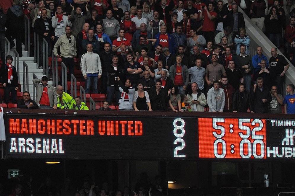 Ketika Arsenal Remuk Redam, Kalah 8-2 dari Manchester United di Old Trafford