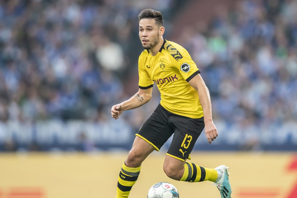 Barcelona Bakal Impor Bek Borussia Dortmund Ini? Barcelona Bakal Impor Bek Borussia Dortmund Ini?