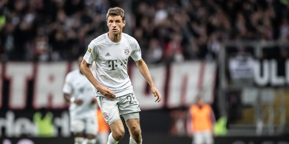 Thomas Muller saat melawan Eintracht Frankfurt. (c) DFL