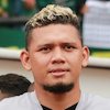 Berlatih Bersama Bintaro FC, Kiper Madura United Jajal Posisi Baru