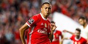 Tottenham Tuntaskan Transfer Carlos Vinicius dari Benfica Tottenham Tuntaskan Transfer Carlos Vinicius dari Benfica