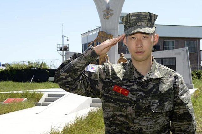 Son Heung-min saat mengikuti wamil militer di Brigade 9 Korps Marinir Seogwipo, Jeju, Korea Selatan. (c) Bola.com/Dok. Korps Marinir Korea Selatan