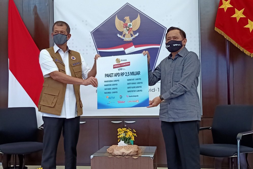 EMTEK Peduli Corona Salurkan APD dan Rapid Test Kit Senilai Rp2,5 Miliar Lewat BNPB