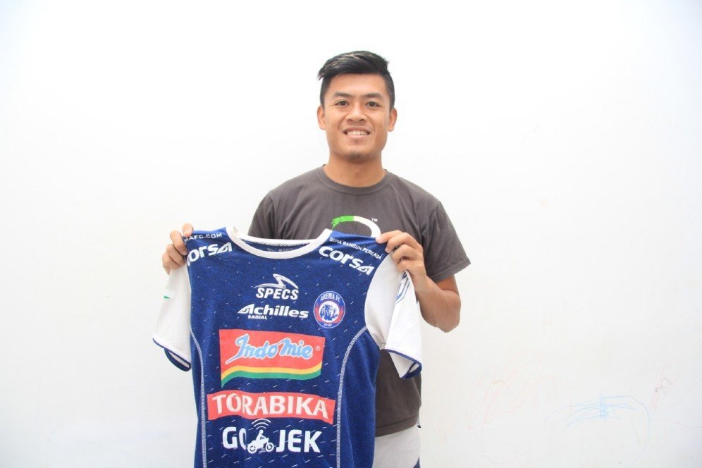 Bantu Tenaga Medis, Kumpulan Pesepak Bola Malang Raya Lelang Jersey Sejumlah Pemain