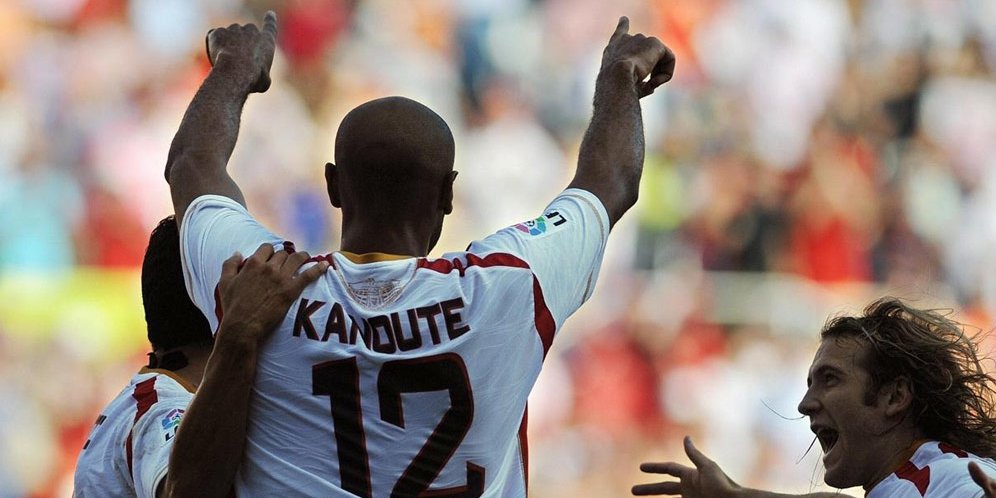 Frederic Kanoute dan Kisah Menolak Pakai Jersey dengan Logo Rumah Judi