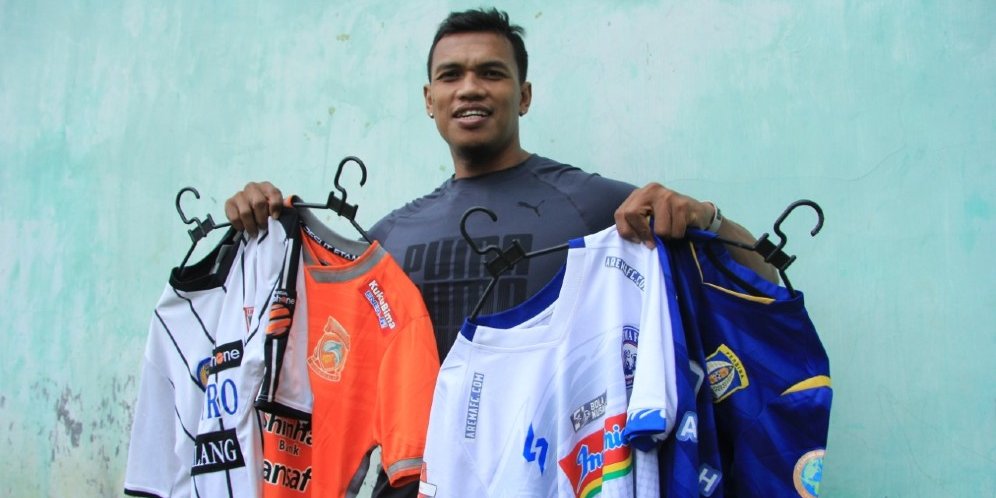 Bantu Warga Terdampak Corona, Komunitas Pesepak Bola Malang Raya Kembali Lelang Jersey