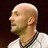 Mengenang Momen Fabien Barthez Menjadi 'Winger' di Manchester United Mengenang Momen Fabien Barthez Menjadi 'Winger' di Manchester United
