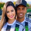 Potret-potret 'Wow' Model Seksi Kekasih Douglas Costa Potret-potret 'Wow' Model Seksi Kekasih Douglas Costa