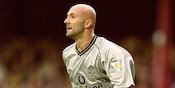 Mengenang Momen Fabien Barthez Menjadi 'Winger' di Manchester United