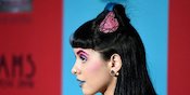Lirik Lagu Play Date - Melanie Martinez