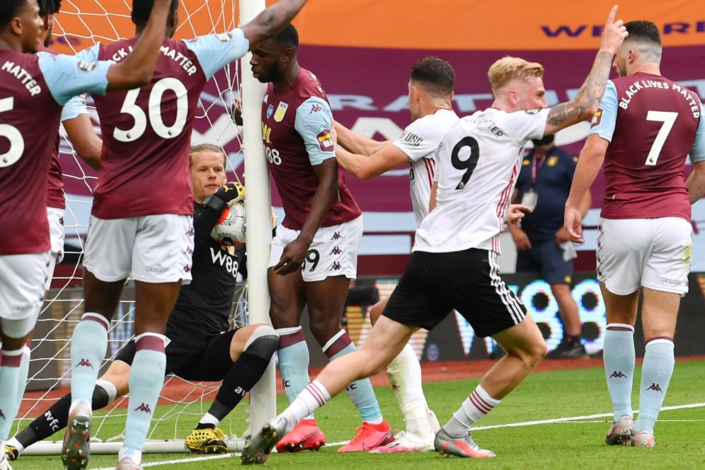 Memang Khas Premier League, Kembali dengan Kontroversi: Lupa Nyalakan Teknologi Garis Gawang?