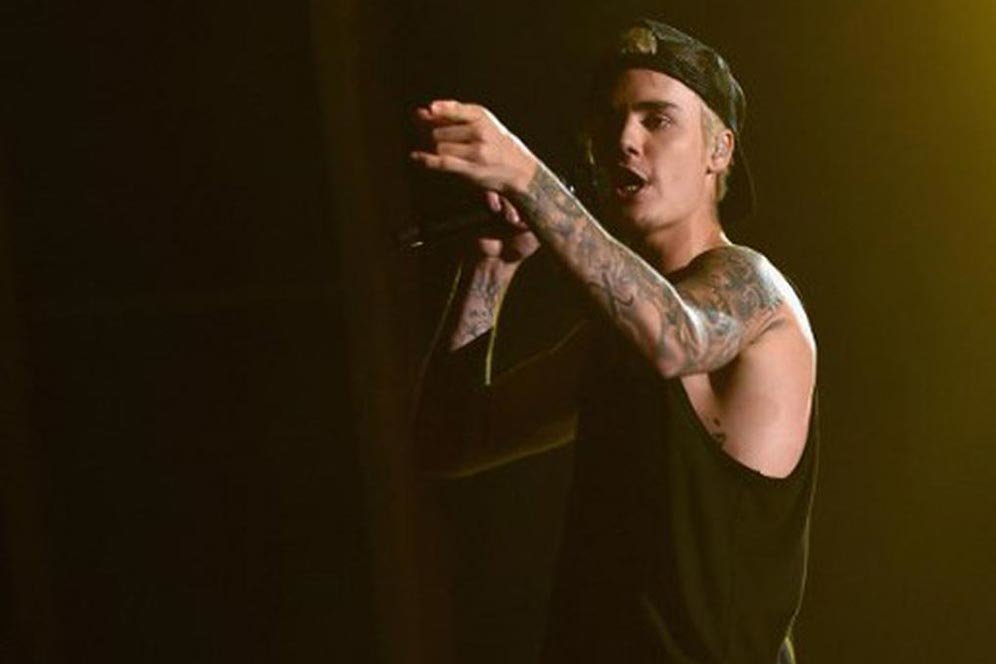 Lirik Lagu 10,000 Hours - Dan + Shay, Justin Bieber