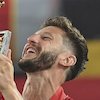 Adam Lallana Sebut Tiga Nama Penting dalam Pesan Perpisahan yang Menyentuh