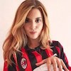 Milanisti yang Satu Ini Tak Cuma Cantik, tapi Juga Pandai Menulis