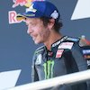 Selebrasi Kocak Valentino Rossi, Rayakan Podium Bareng Penonton Imajiner