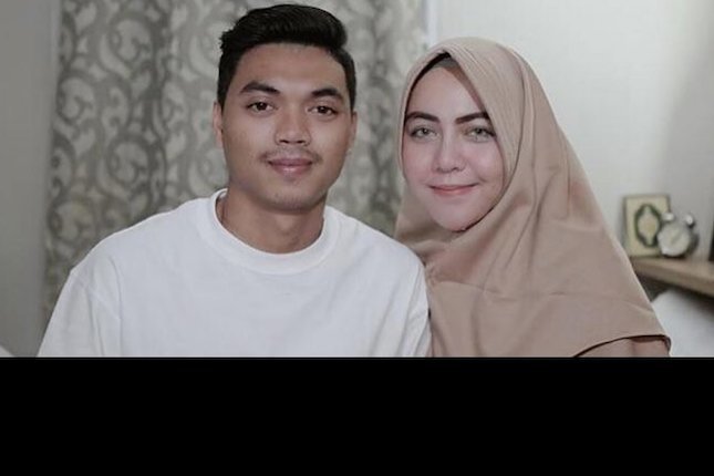Ratu Rizky Nabila: Istri Bek Persija Alfath Faathier, Mantan Supermodel yang Kini Berhijab Ratu Rizky Nabila: Istri Bek Persija Alfath Faathier, Mantan Supermodel yang Kini Berhijab