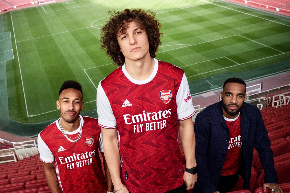 Reaksi Netizen Usai Lihat Jersey Baru Arsenal: Bakal Juara Liga!